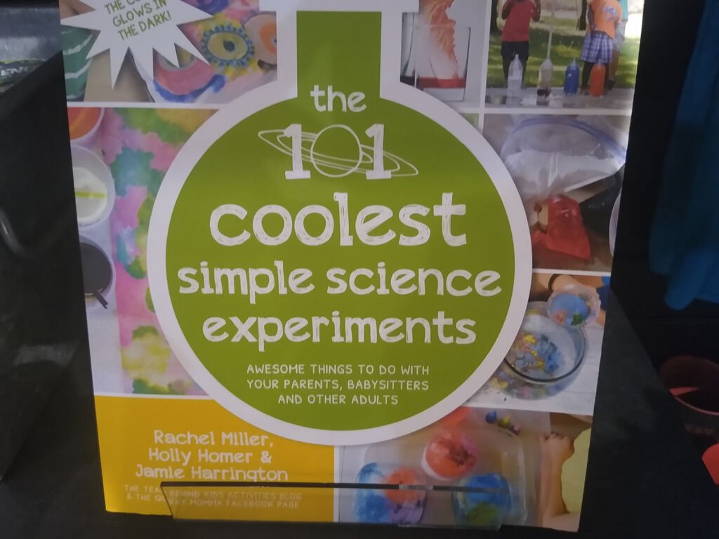 101 Coolest Simple Science Experiments